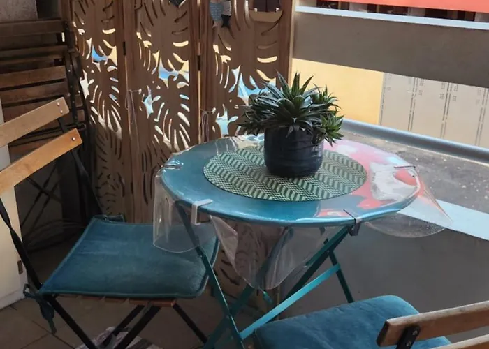 Le Quai De Bosc Daire Sète